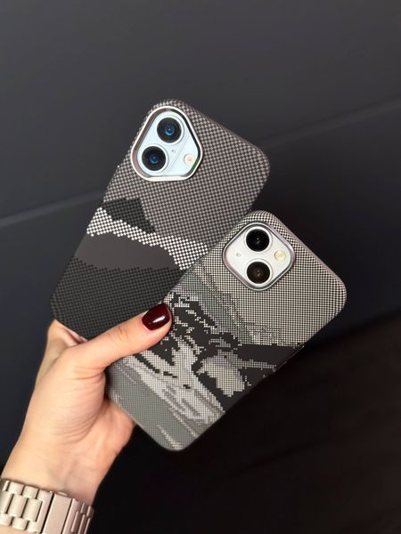 Чехол Carbon Pattern с MagSafe для iPhone 16 &mdash; карбоновый &mdash; Light Mount A23275 фото